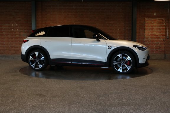 #3 66kWh BRABUS 4x4, 428PS, Aktions-Leasing 0% oder Cash-Prämie CHF 4'000.-, in ca. 6 Wochen verfügbar
