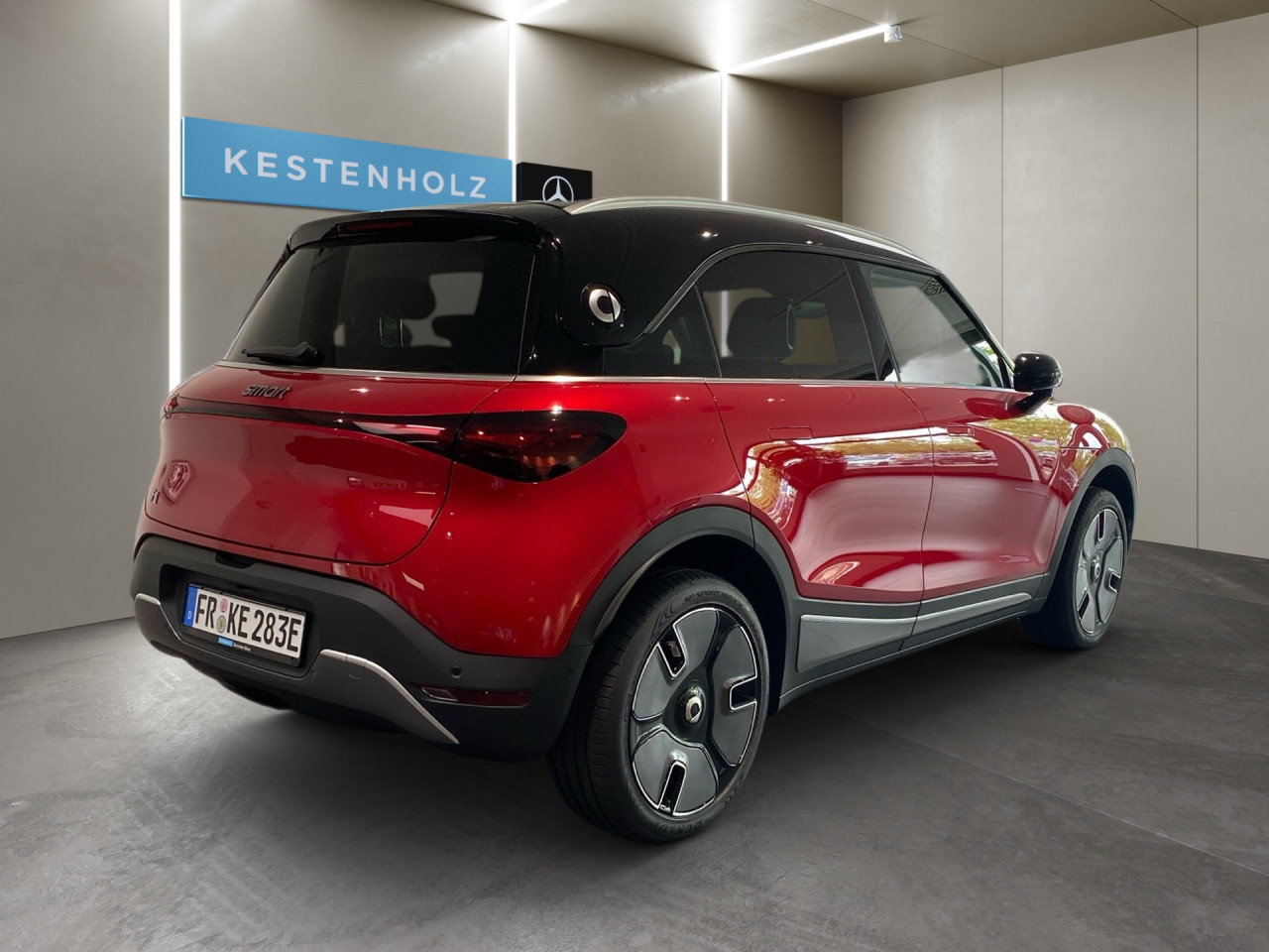 Getriebe: Automatikgetriebe, 1 GangAssistenzsysteme: Head-up-Display HUD,  selbstlenkende Einparkhilfe,  Automatische Distanzregelung ACC,  Spracheingabesystem,  Totwinkel-Assistent,  SpurhalteassistentLicht und Sicht: CyberSparks LED,  Regensensor,  Automatisch abblendender Innenspiegel,  Colorverglasung,  Dynamische LeuchtweitenregulierungAudio &amp; Kommunikation: Navigationssystem,  Multi-Funktions-Display 16:9,  Soundsystem: beats,  Bluetooth Audiostreaming,  Handyvorbereitung BluetoothKomfort: Klimaautomatik, 2 Zonen,  Panoramadach,  Fahrer-/Beifahrersitz elektrisch,  Memoryfunktion Fahrersitz,  Lordosenst&uuml;tze Fahrer,  Sitzheizung Fahrer/Beifahrer,  Easy-Entry Einstiegshilfe,  Armauflage hinten,  Servotronic,  Lenks&auml;ule verstellbar,  Keyless-Entry,  Zentralver. mit Fernbedienung,  Automatisch &ouml;ffnende HeckklappeInterieur: Sitze Leder,  Innenfarbe schwarz,  Multifunktionslenkrad,  Lenkradheizung,  R&uuml;cksitze klapp- und teilbar,  Laderaumabdeckung,  DurchladesystemExterieur: Leichtmetallfelgen 19 Zoll: Rotor,  Au&szlig;enspiegel elekt.,  DachrelingSicherheit: ISOFIX Kindersitzbefestigung,  Fahrer- /Beifahrerairbag,  Kopfairbag vorn und hinten,  Seitenairbag vorn,  TCS,  Elektr. Stabilit&auml;tsprogramm ESP: mit TSA,  Reifendruckkontrolle,  Diebstahlwarnanlage,  Wegfahrsperre,  Antiblockiersystem ABSIrrt&uuml;mer und &Auml;nderungen vorbehalten